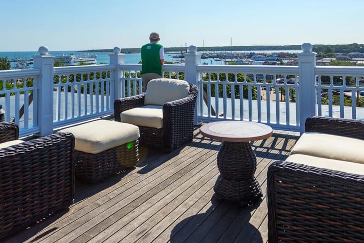 Rooftop deck